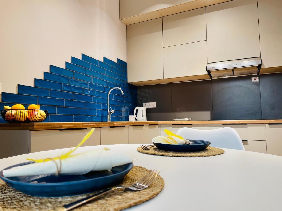 Уютная Стильная Квартира Возле Центрального Парка Горького! Apartamento Almatý Exterior foto